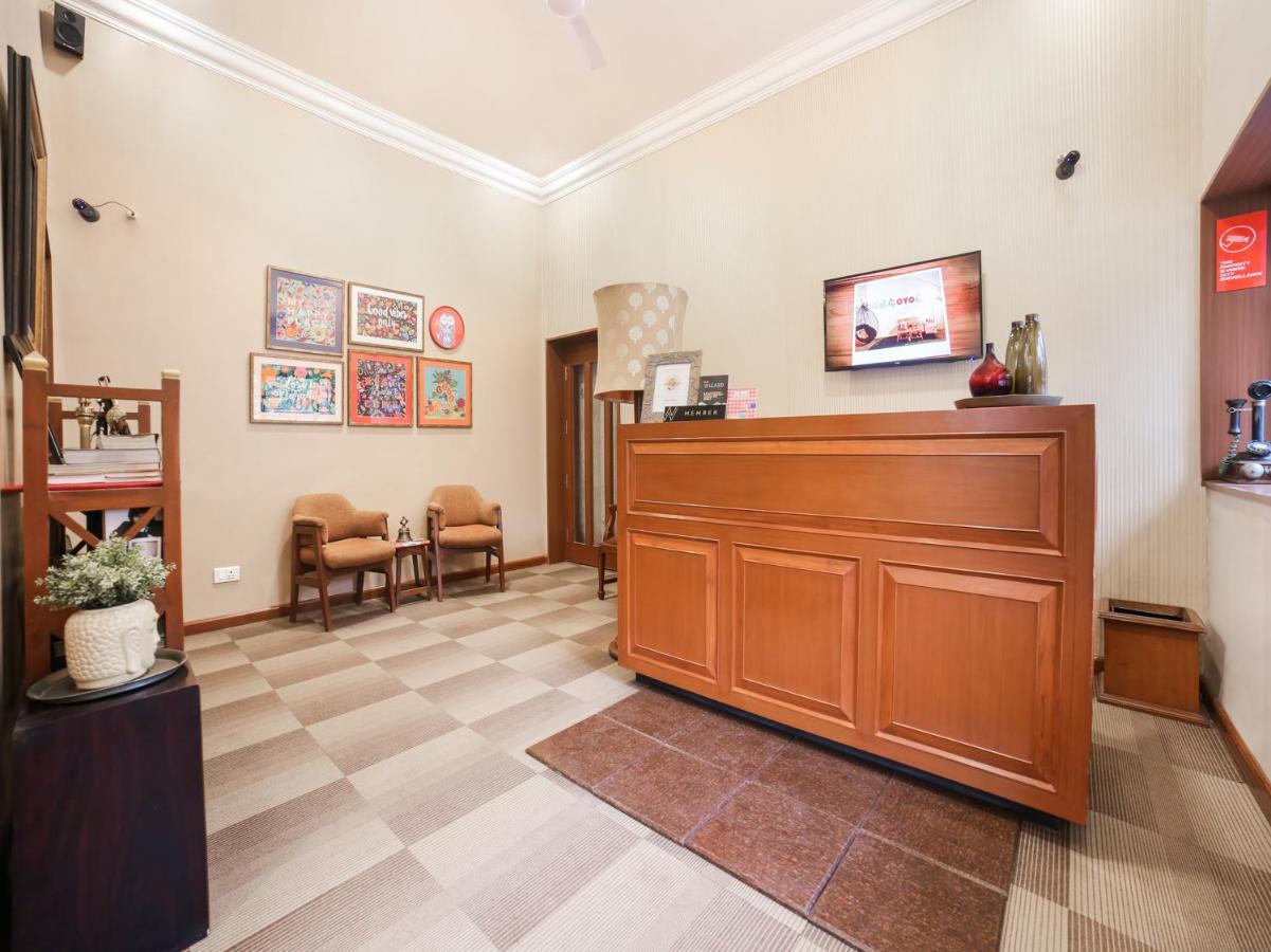 Capital O 10953 Dayal Lodge - A Boutique Hotel Агра Экстерьер фото